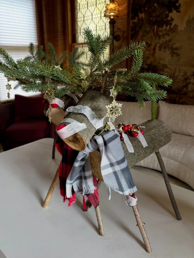 Plot twist: These aren’t post-op photos.

Last Sunday, our team took over the building for our annual Craft Day, and things got a little... wrapped up. Between hot glue burns, rogue glitter incidents, and logs that needed “bandaging” while they dried, we might have created more casualties than we typically treat. 🤣

But the real magic wasn’t in the perfectly crafted reindeer (or the hilariously imperfect ones). It was in watching our Quatela Center for Plastic Surgery, Q the Medical Spa, and Hair Restoration teams come together with their families on a Sunday morning—choosing chaos over sleep-ins, turning our hallways into a winter workshop, and kicking off the season the way we do everything else: together.

Swipe to see the behind-the-scenes of our craft day takeover, featuring: determined decorators, tiny elves in training, and enough holiday spirit to last us through New Year’s.

Here’s to the teams that feel like family, the Sundays that feel like celebrations, and the reindeer that (somehow) made it out alive. 🦌✨